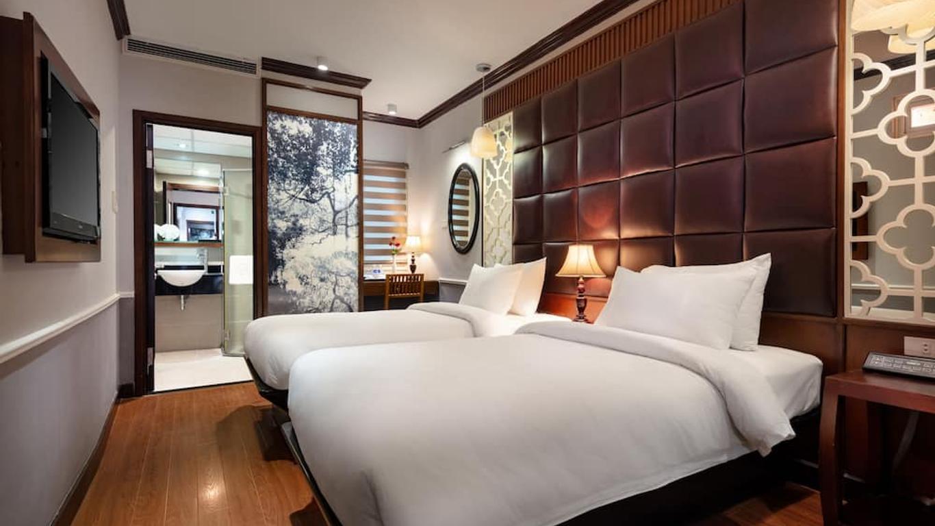 Church Boutique Hotel - 49 Lan Ong