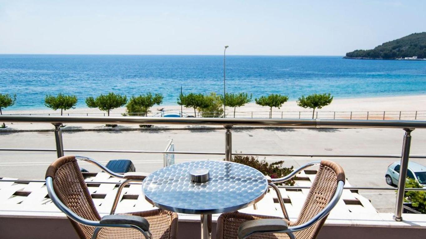 Dhima Hotel