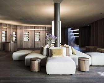 Adler Spa Resort Dolomiti - אורטיסיי - טרקלין