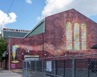 Sosuite | 2br Apt W W/D, Gym, On-Site Restaurant - Philadelphia - Building