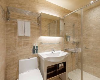 Kindness Hotel Zhongshan Bade - Kaohsiung - Baño