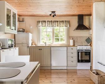 Holiday Home Lunnekullen by Interhome - Tibro - Cocina