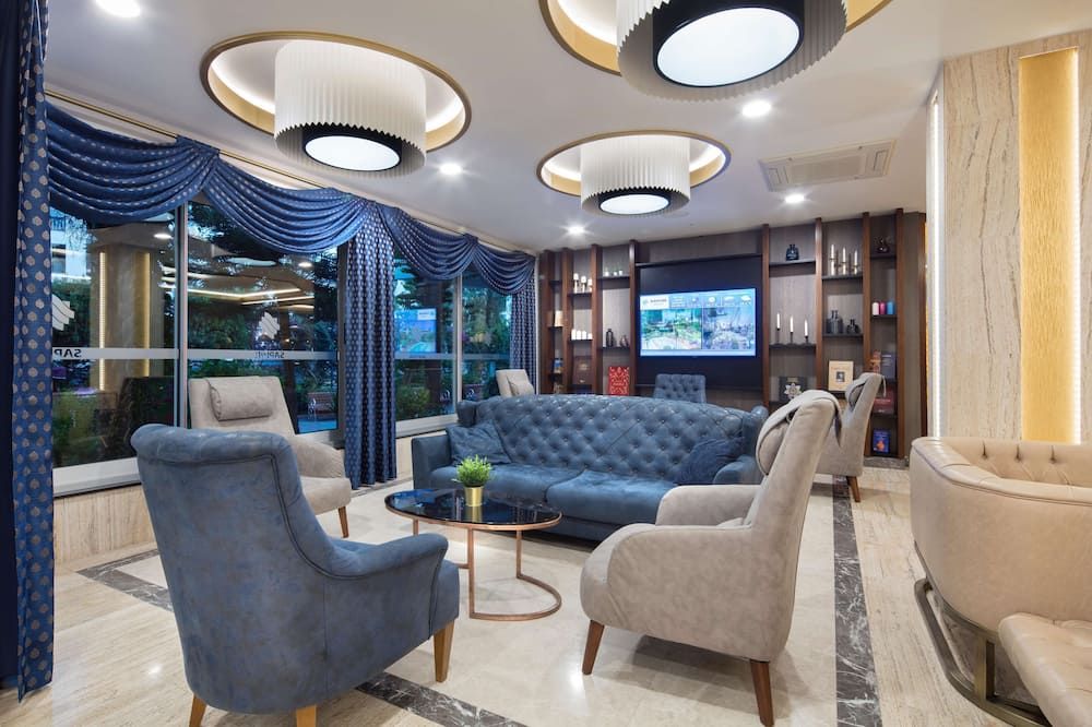 سافير هوتل آند فيلاس