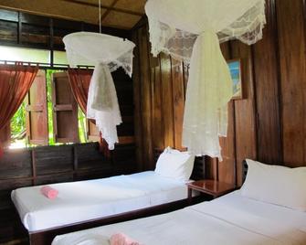 Namkhong Guesthouse And Resort - Chiang Khong - Bedroom