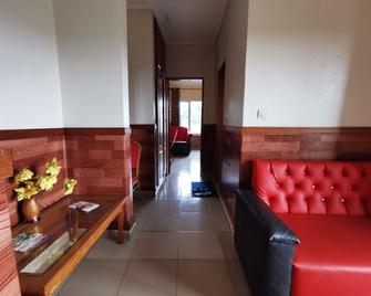 Tchatcha Hotel - Yaoundé - Living room
