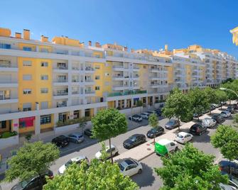 Portugal Portfolio - Parede Beach Apartment - Parede - Building