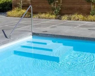 Cloud 9 On Tuscan - Martinborough - Pool