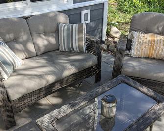 Sweet Oyama - in the heart of the Okanagan - Lake Country - Wohnzimmer