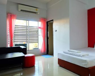 Golden Place Guesthouse - Kamphaeng Phet - Ložnice