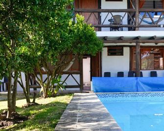 Samariwasi Airport hotel - Yaruqui - Piscine