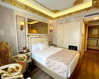 Hotel Buyuk Hamit - Istanbul - Bedroom