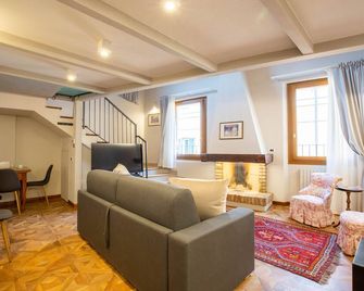 Falegnami Suites Appartamento Deluxe su due livelli - Bologna - Living room