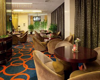 Jinling Yangzhou Hotel - Yangzhou - Lounge