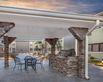 Wyndham Garden Fort Wayne - Fort Wayne - Patio