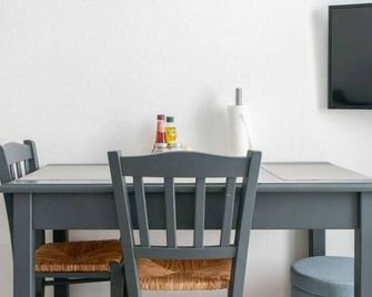 Le Venise - appartement design - centre ville - parcs - Vichy - Dining room