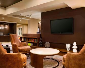 Courtyard by Marriott Champaign - Champaign - Lounge
