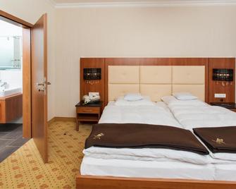 Thermalhotel Gass - Bad Fuessing - Bedroom