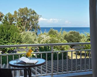 Corfu Senses Resort - Agios Ioannis Peristeron - Balcón