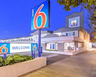 Motel 6 San Jose Convention Center - סן חוזה - בניין
