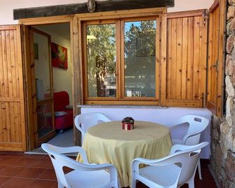 Appartamento Rosa La Cinta - San Teodoro