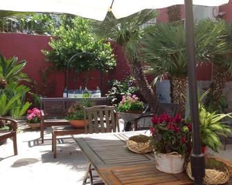 Dimora Benedetta 2 0 - Bari - Patio