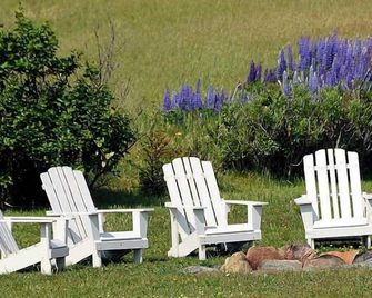 Cape View Motel & Cottages - Meteghan Centre - Patio