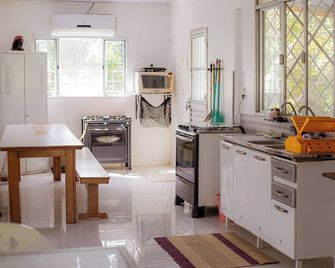 Casa de campo cercada pela natureza com WiFi - Manacapuru