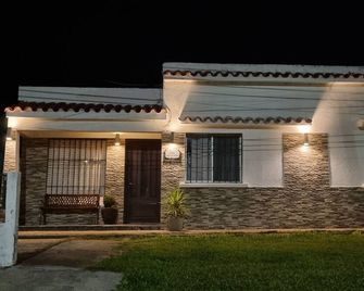 House/Chalet Residential Zone - Villa Serrana - Edificio