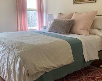 Charming home in the heart of historic Frenchtown - Frenchtown - Habitación