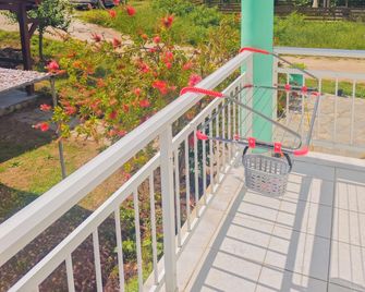 Menta Thassos - Chrisi Ammoudia - Balkon