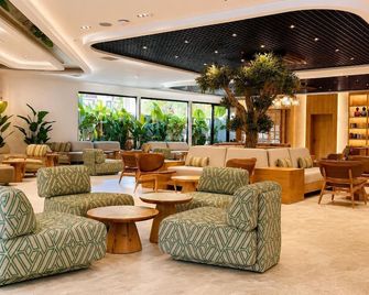 Blue Wave Suite Hotel - אלניה - טרקלין