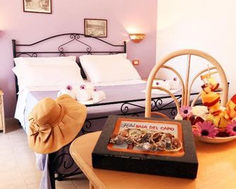 Hotel Baia del Capo - Capo Vaticano - Bedroom