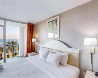 Camelot By The Sea - Myrtle Beach - Bedroom