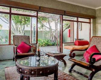 Singa Lodge - Lion Roars Hotels & Lodges - Port Elizabeth - Huiskamer