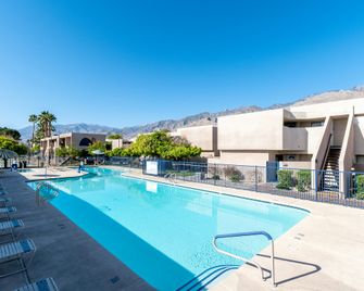 Vista Mirage Resort - פאלם ספירנגס - בריכה