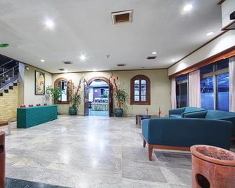 Sahid Kawanua Hotel - Manado - Lobby