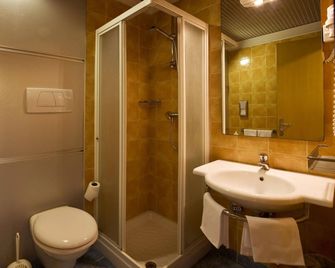 African Beach - Manfredonia - Bathroom