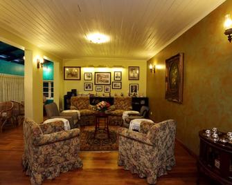 The Firs - Nuwara Eliya - Sala de estar