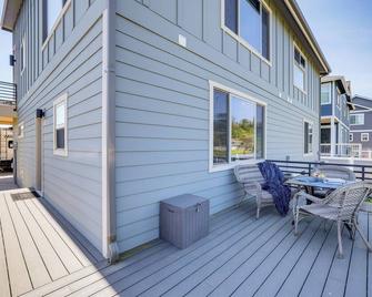 Modern Studio Suite in Sandy Point on Lummi Bay! - Ferndale - Restaurant