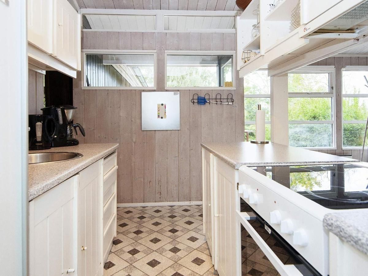 8 Person Holiday Home in Roende-by Traum – Rønde
