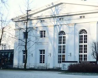 Hotel Biala Sala - Szczawno-Zdrój - Building