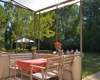 Mas De Sylvereal - Sylvéréal - Patio