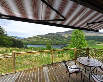 The Kingfisher - Crianlarich - Balkon