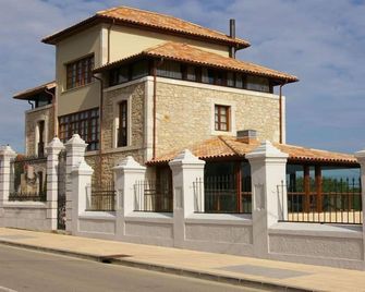 Hotel Villadesella - Sebreño