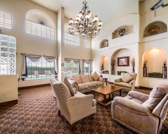 Quality Suites San Antonio - San Antonio - Area lounge
