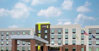 Home2 Suites by Hilton Indianapolis Airport - Indianapolis