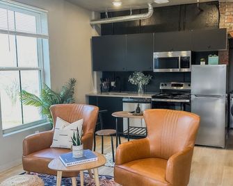 Stylish Studio-Free Parking, Prime Location - Detroit - Cocina