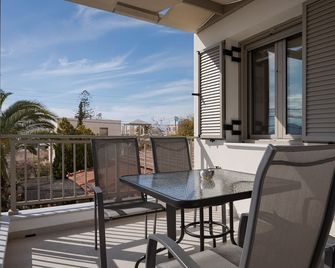Fasma suites - Perdika (Egina) - Balcón