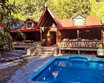 Cabaña La Doña - Santiago - Piscina