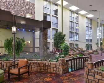 Ramada Plaza by Wyndham Sheridan Hotel & Convention Center - Sheridan - Recepción